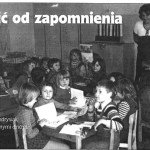 Pani Alicja Hadrysiak z przedszkolnymi dziećmi.