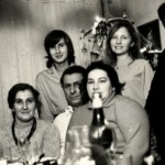 Leokadia i Mieczysław Gackowscy z rodziną