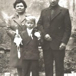 Łeba, Leokadia i Józef Szot z synem Jerzym - I Komunia św.
